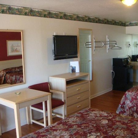 Eagle Pass Inn Стая снимка