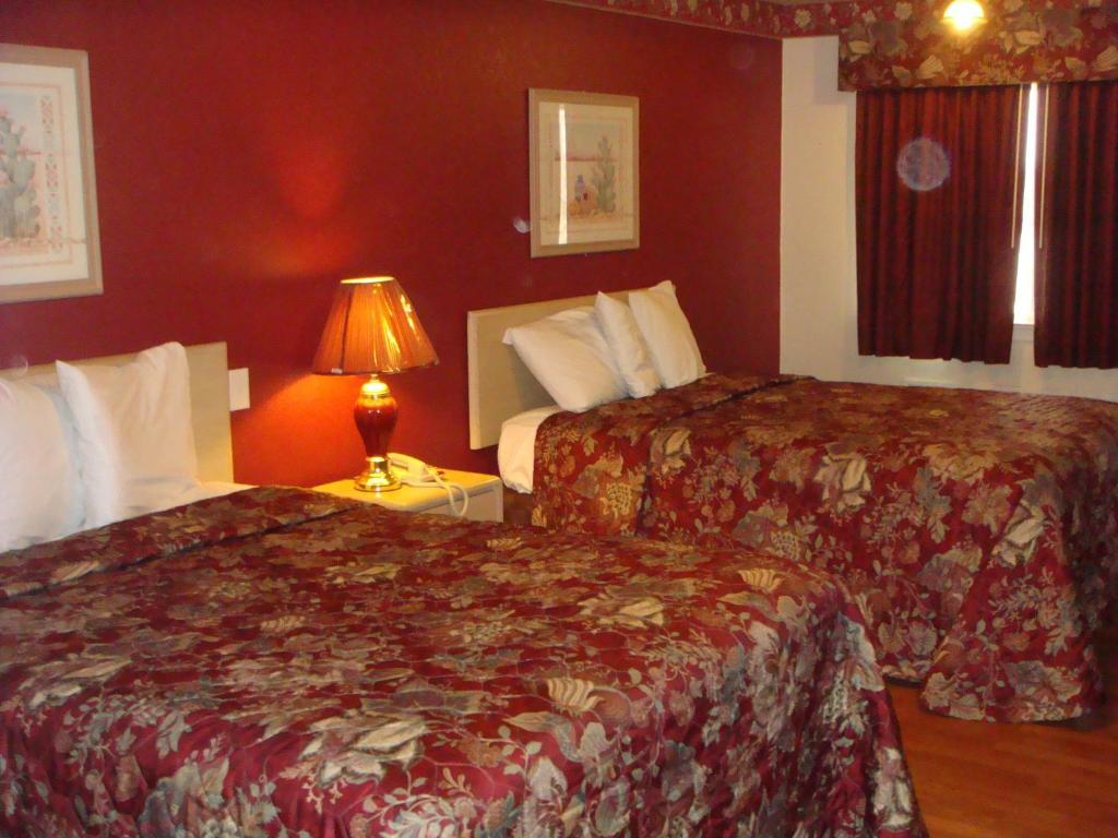 Eagle Pass Inn Стая снимка